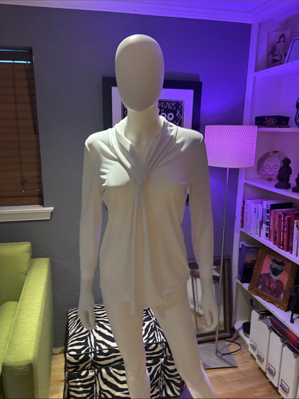 Premise White Twist-Front Quarter Length Sleeve Blouse